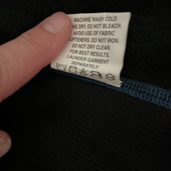 Red Bull Spell Out Full Zip Fleece Vest Jacket medium made in Canada - Picture 10 of 10